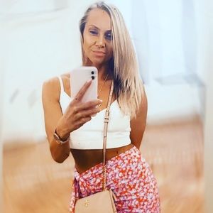 Meet your Posher, Yana